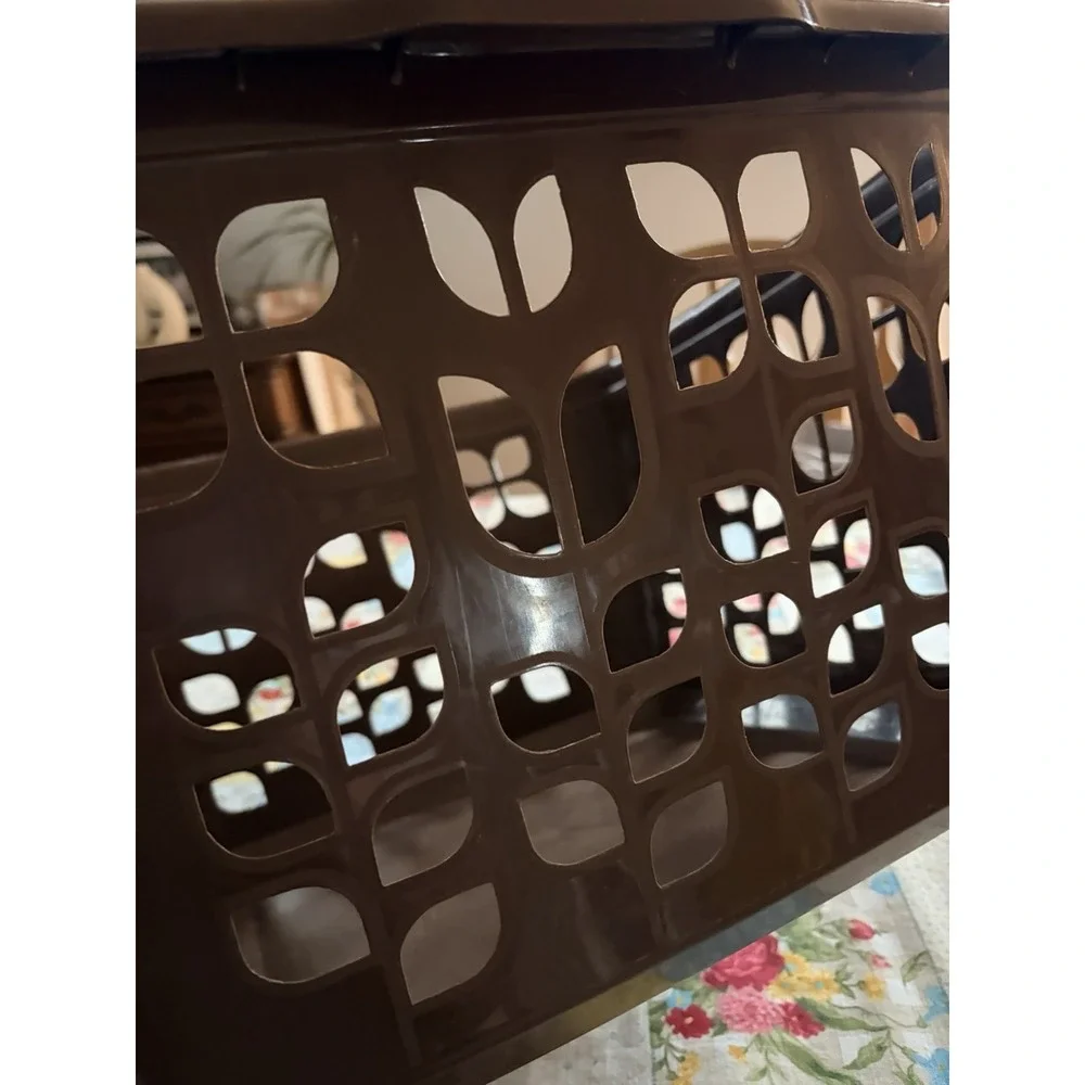 Vintage Rubbermaid 2968 Chocolate Brown Square Laundry Basket MCM Retro USA